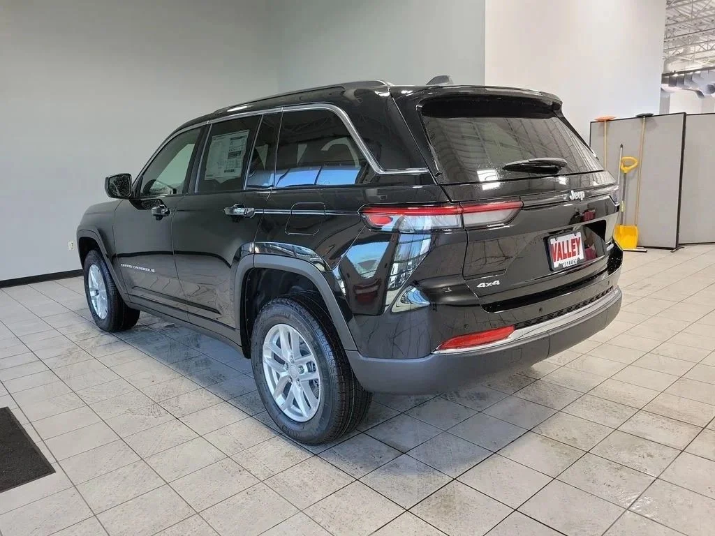 New 2026 Black Jeep Laredo X image 7