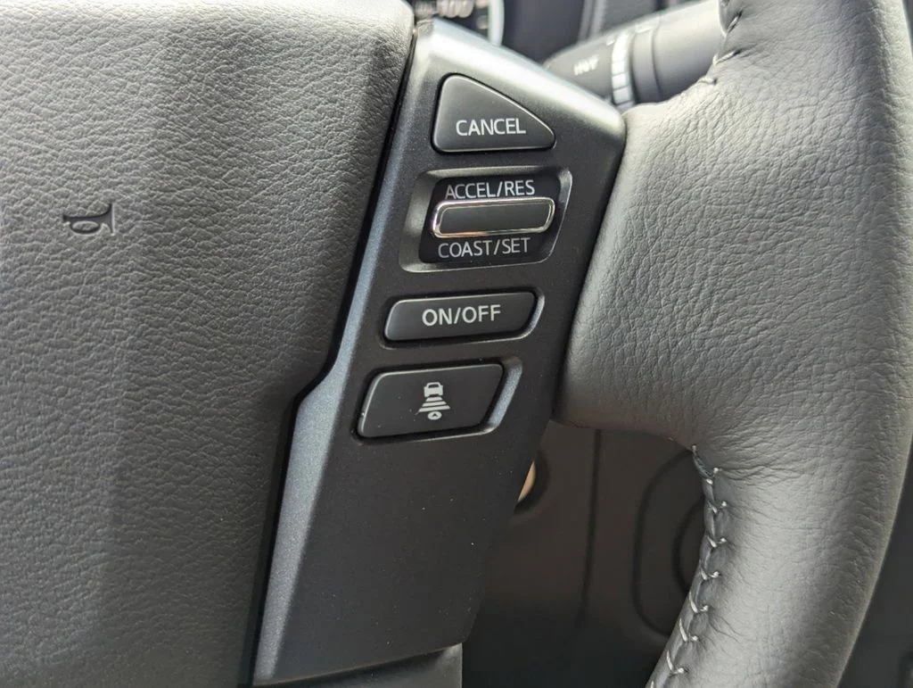 2025 Nissan Frontier SV - Photo 16
