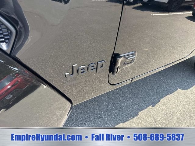 2025 Jeep Wrangler 4-Door Sahara - Photo 11