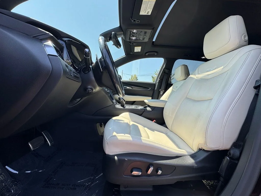Used 2021 Red Cadillac Sport image 26