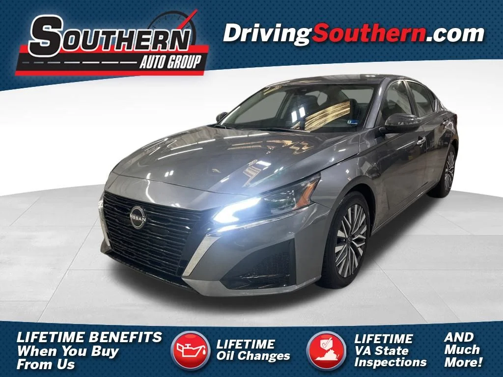 Used 2024 Gray Nissan 2.5 SV image 1