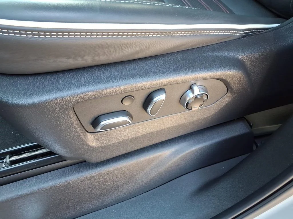 2025 GMC Sierra 1500 AT4X - Photo 17