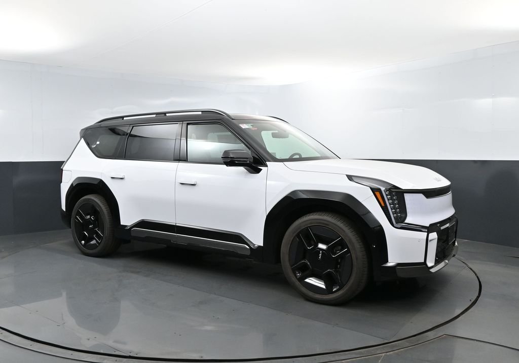 New 2026 Glacial White Pearl / Black Ro Kia GT-Line AWD image 3