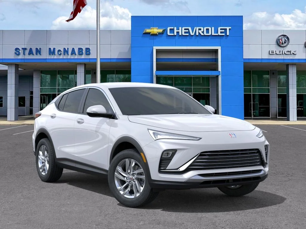 New 2026 Summit White Buick Preferred image 7