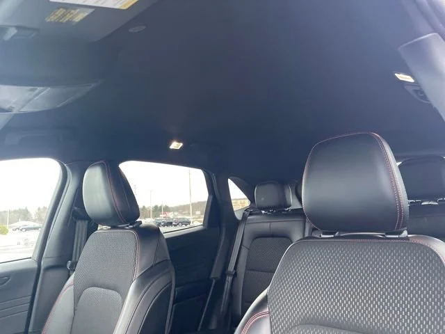Used 2025 Vapor Blue Ford ST-Line image 25