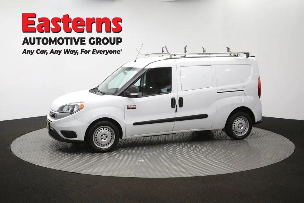 Used 2022 White Ram Base image 55