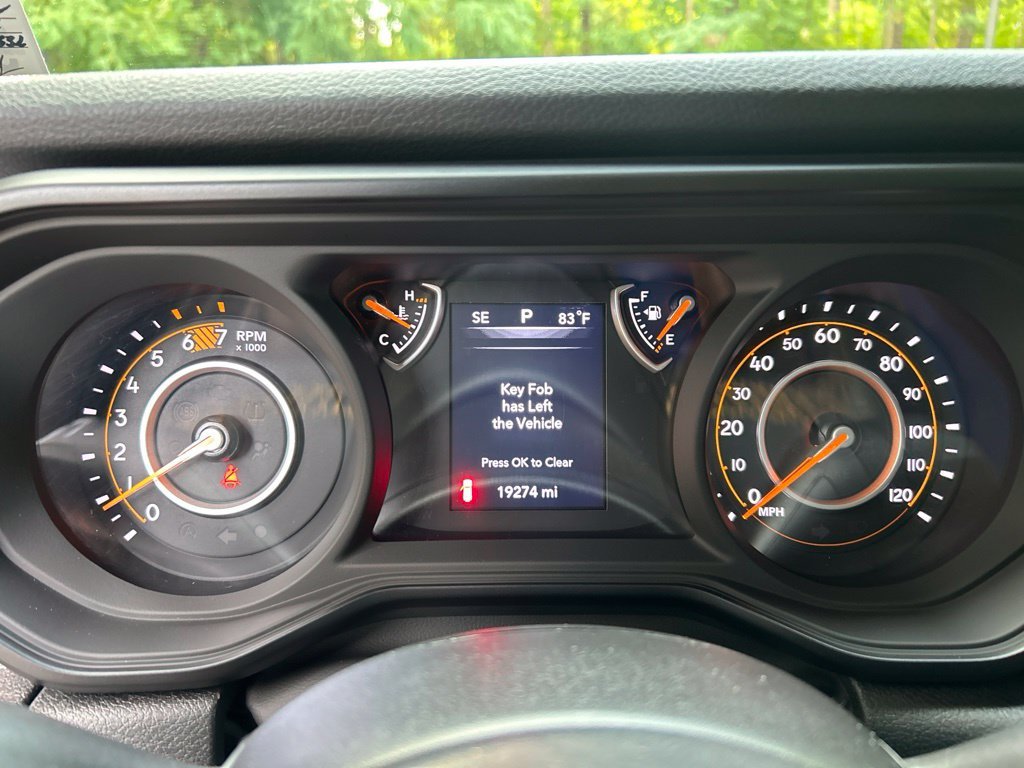Used 2024 Black Jeep Sport S image 19