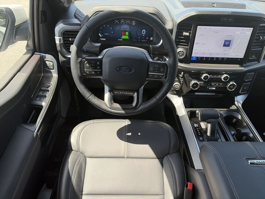 New 2026 Star White Metallic Tri-Coat Ford Platinum® image 14