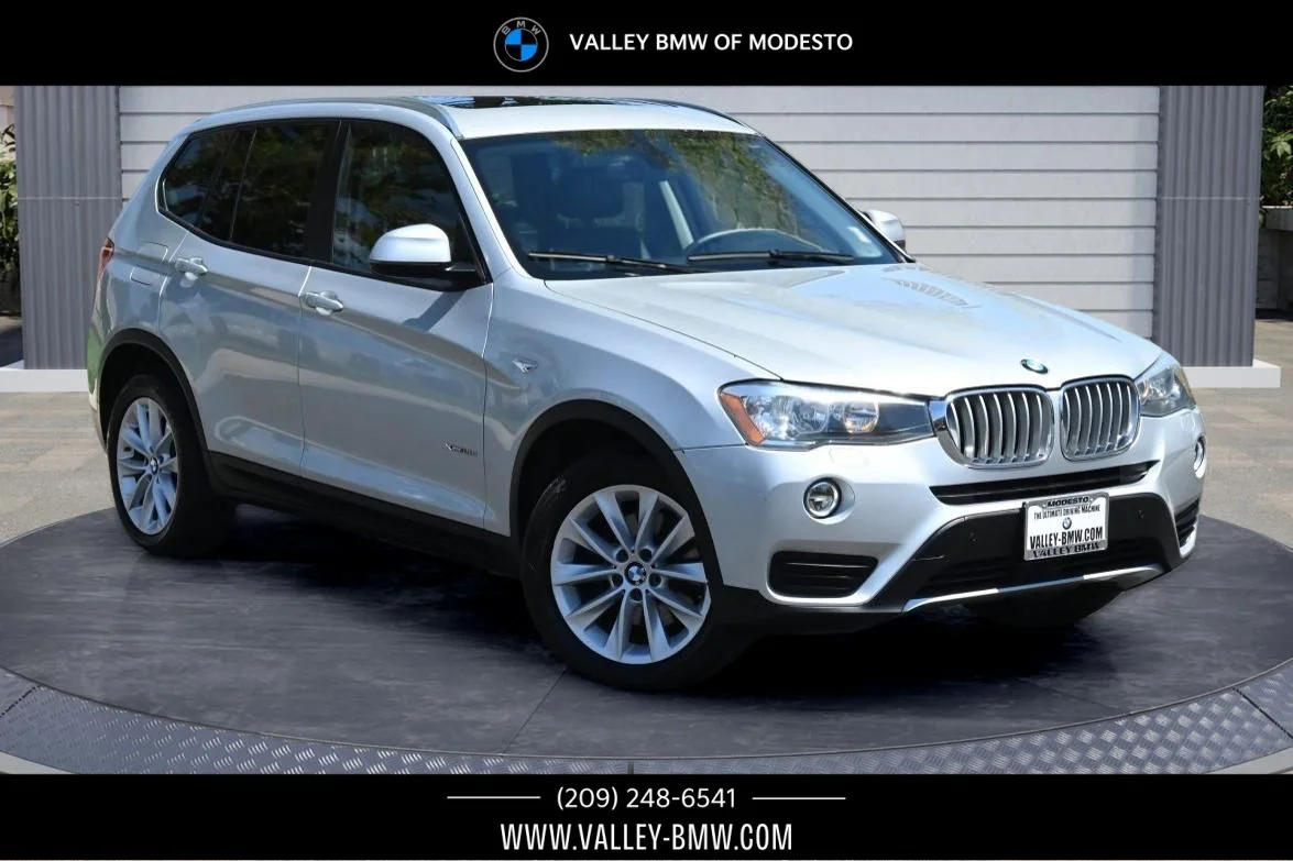 Used 2017 Glacier Silver Metallic BMW xDrive28i image 1