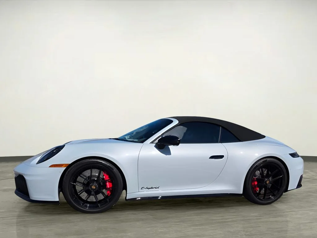 Used 2026  Porsche Carrera GTS image 2