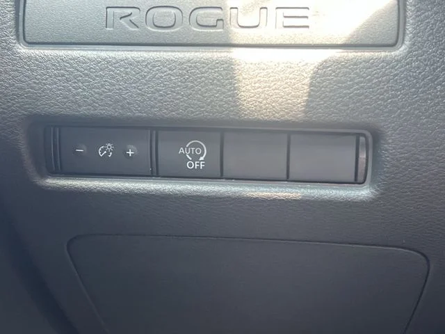 Used 2025 Black Nissan S image 29