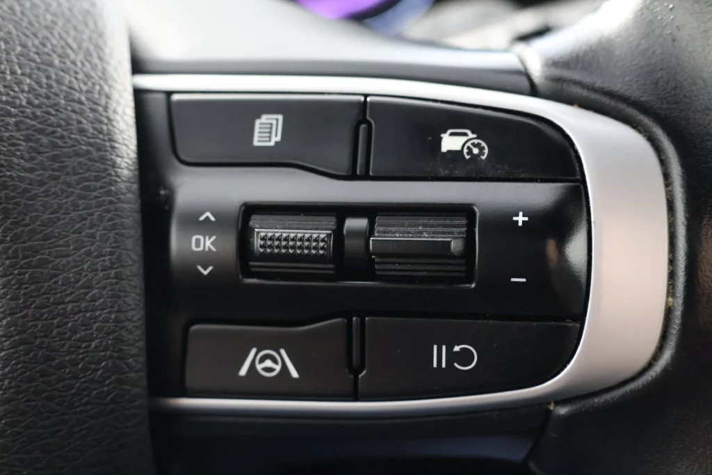Used 2023 Sapphire Blue Kia X-Line image 12