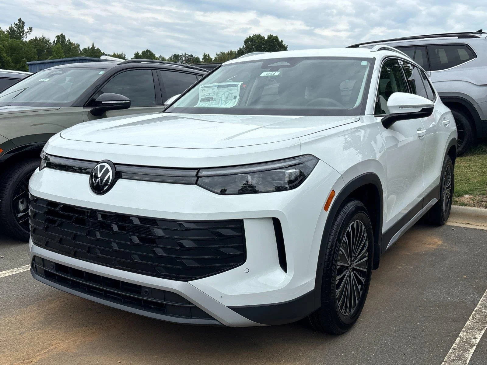 New 2026 Pure White Volkswagen S image 2