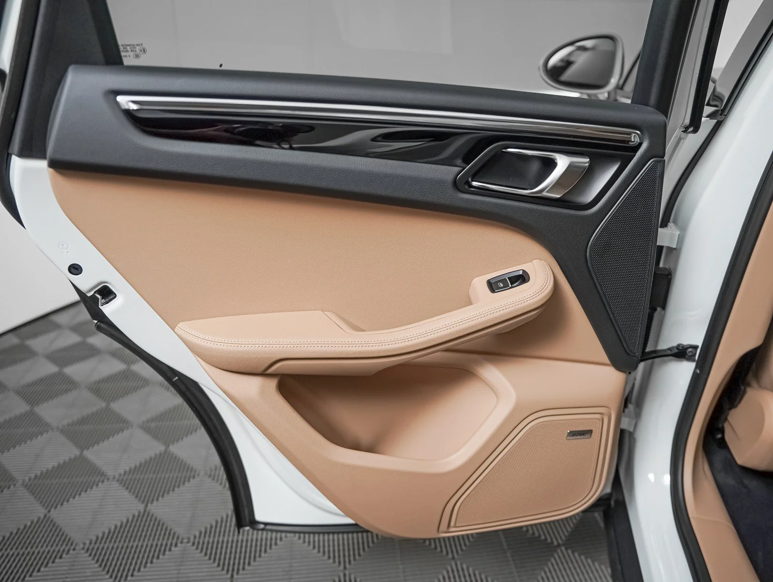 New 2026 White Porsche  image 29