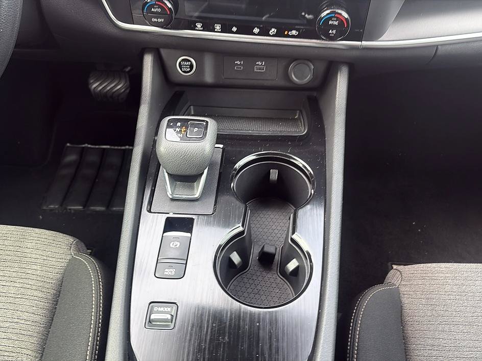 Used 2023 Gun Metallic Nissan SV image 15