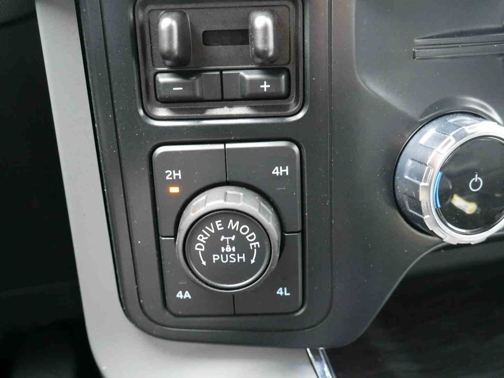 Used 2024 Black Ford Lariat image 39