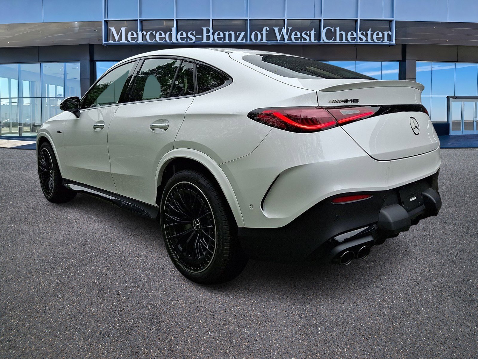 New 2026 MANUFAKTUR Moonlight White Metallic Mercedes-Benz AMG® GLC 43 4MATIC® Coupe image 26