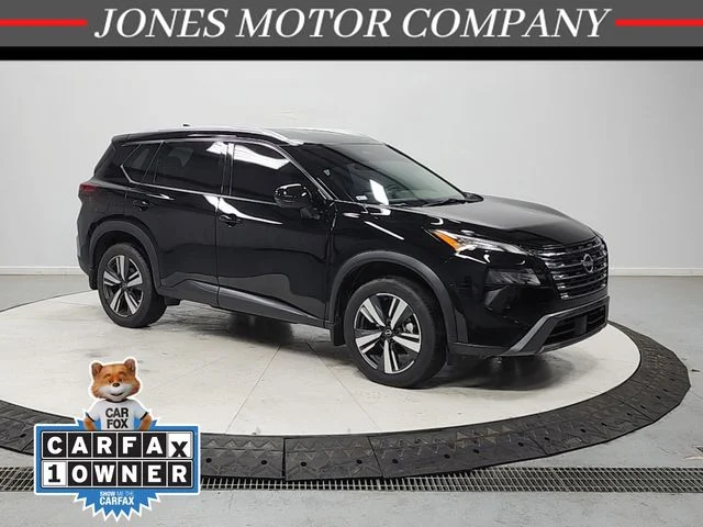 2025 Nissan Rogue SL FWD's photo