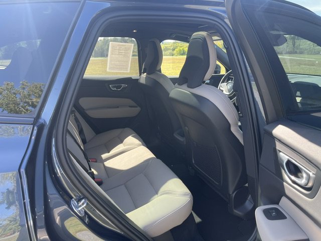 Used 2026 Blue Volvo Plus image 12