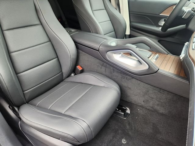 New 2026 Selenite Grey Metallic Mercedes-Benz GLS 450 image 17