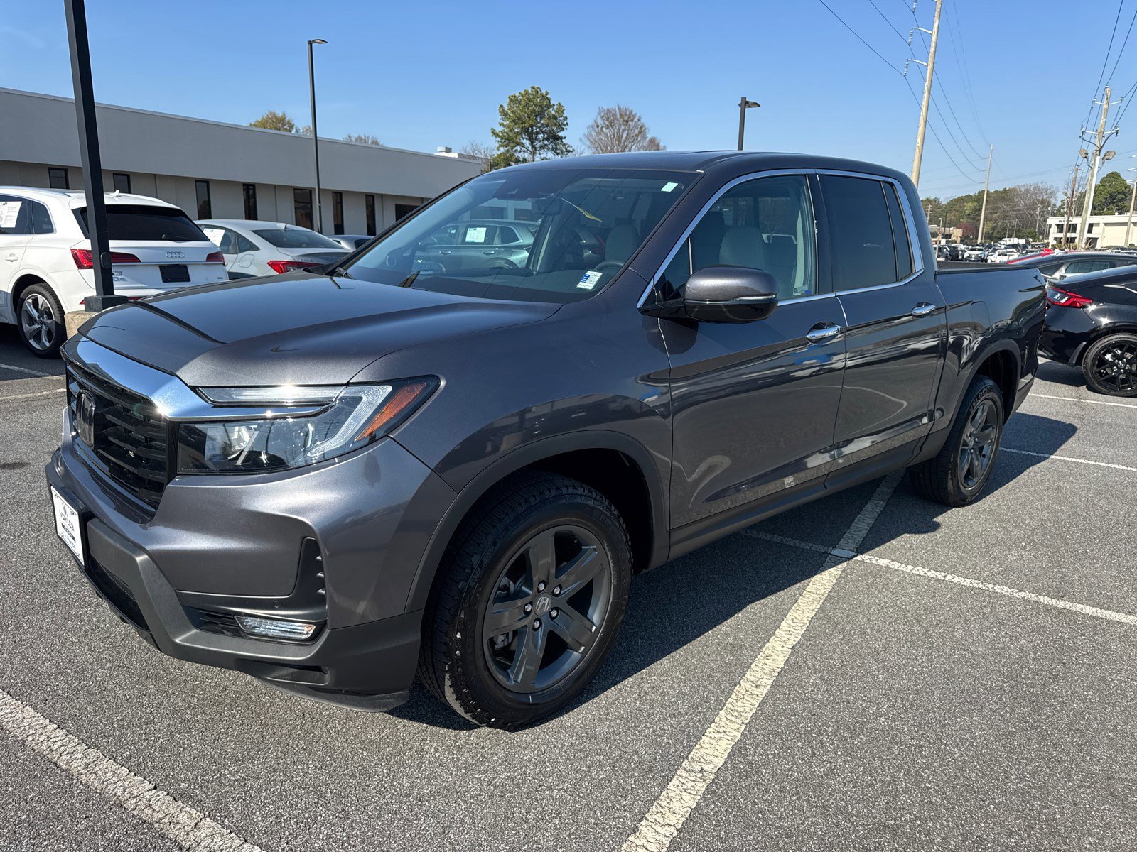 Used 2023 Pacific Pewter Metallic Honda RTL-E image 3