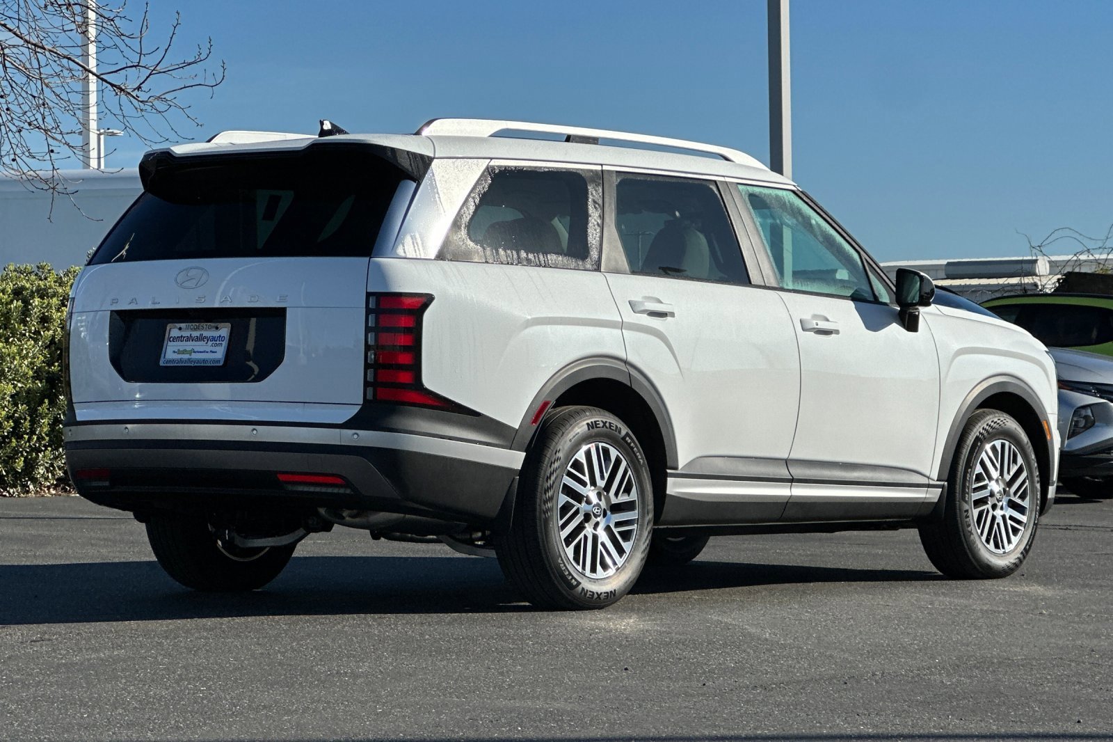 New 2026 Creamy White Pearl Hyundai SEL 8P image 4