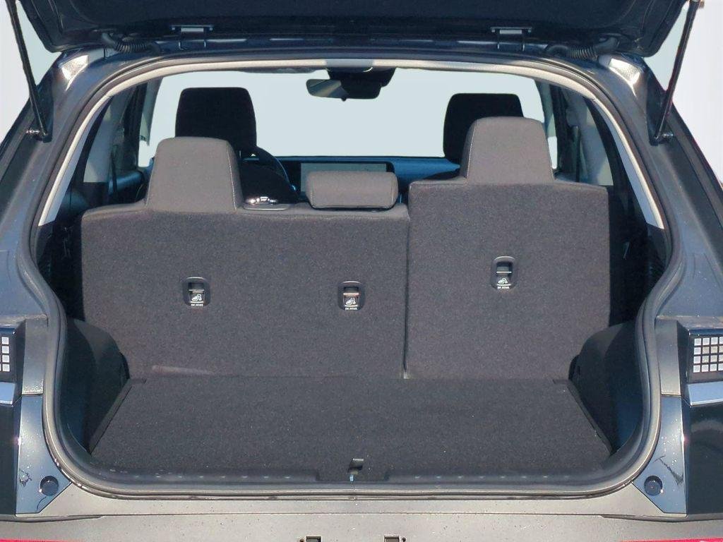New 2026 Black Hyundai SE Standard Range image 14