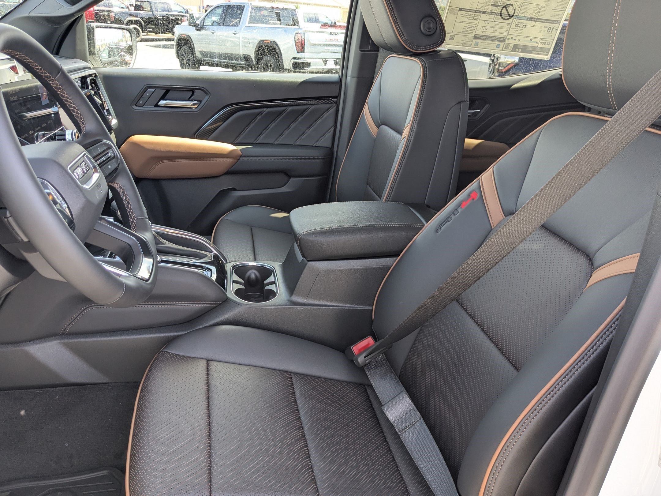 2026 GMC Canyon AT4 - Photo 23