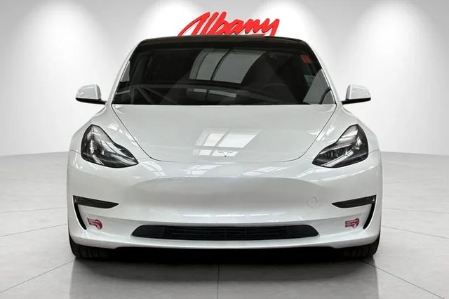 Used 2023  Tesla Base image 10