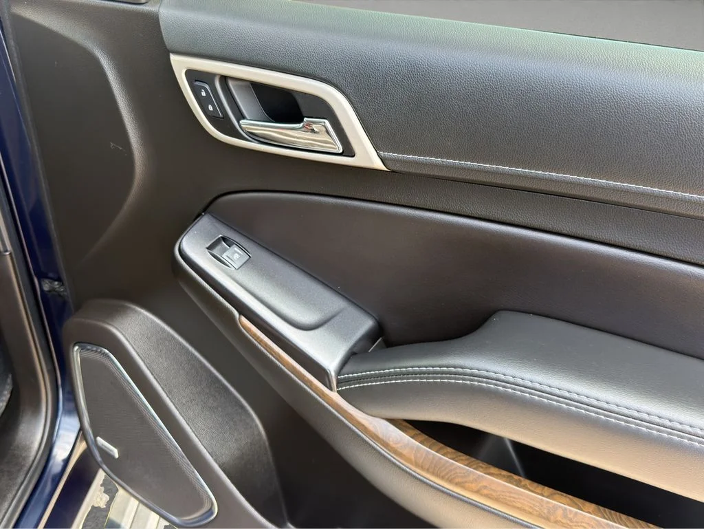 Used 2018 Blue GMC Denali image 17