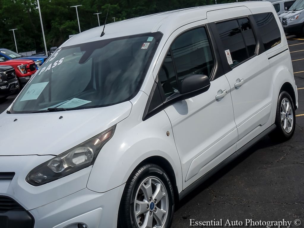 Used 2015 Frozen White Ford XLT image 4