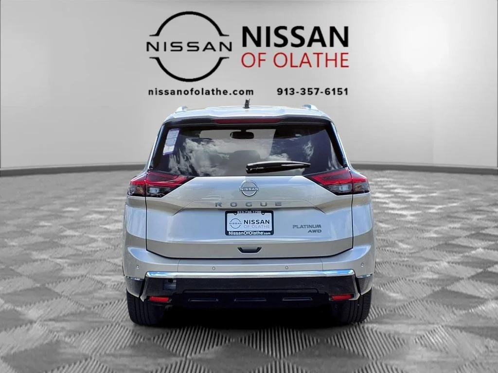 New 2026 Champagne Silver Metallic Nissan Platinum image 27
