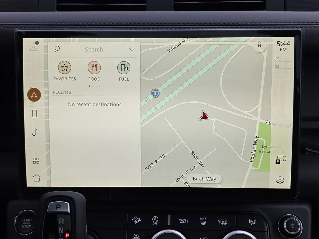 New 2026 Fuji White LAND ROVER S image 21