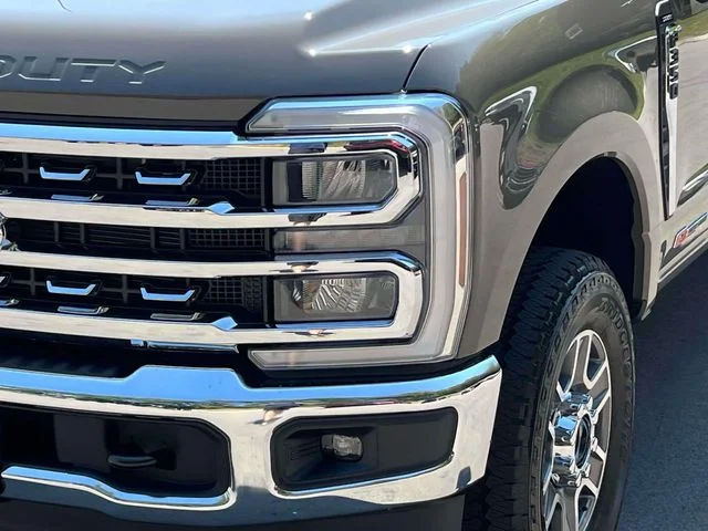 New 2027 Marsh Gray Metallic Ford F-350® Lariat® image 9
