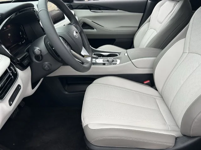 New 2027 RADIANT WHITE INFINITI Sport AWD image 20