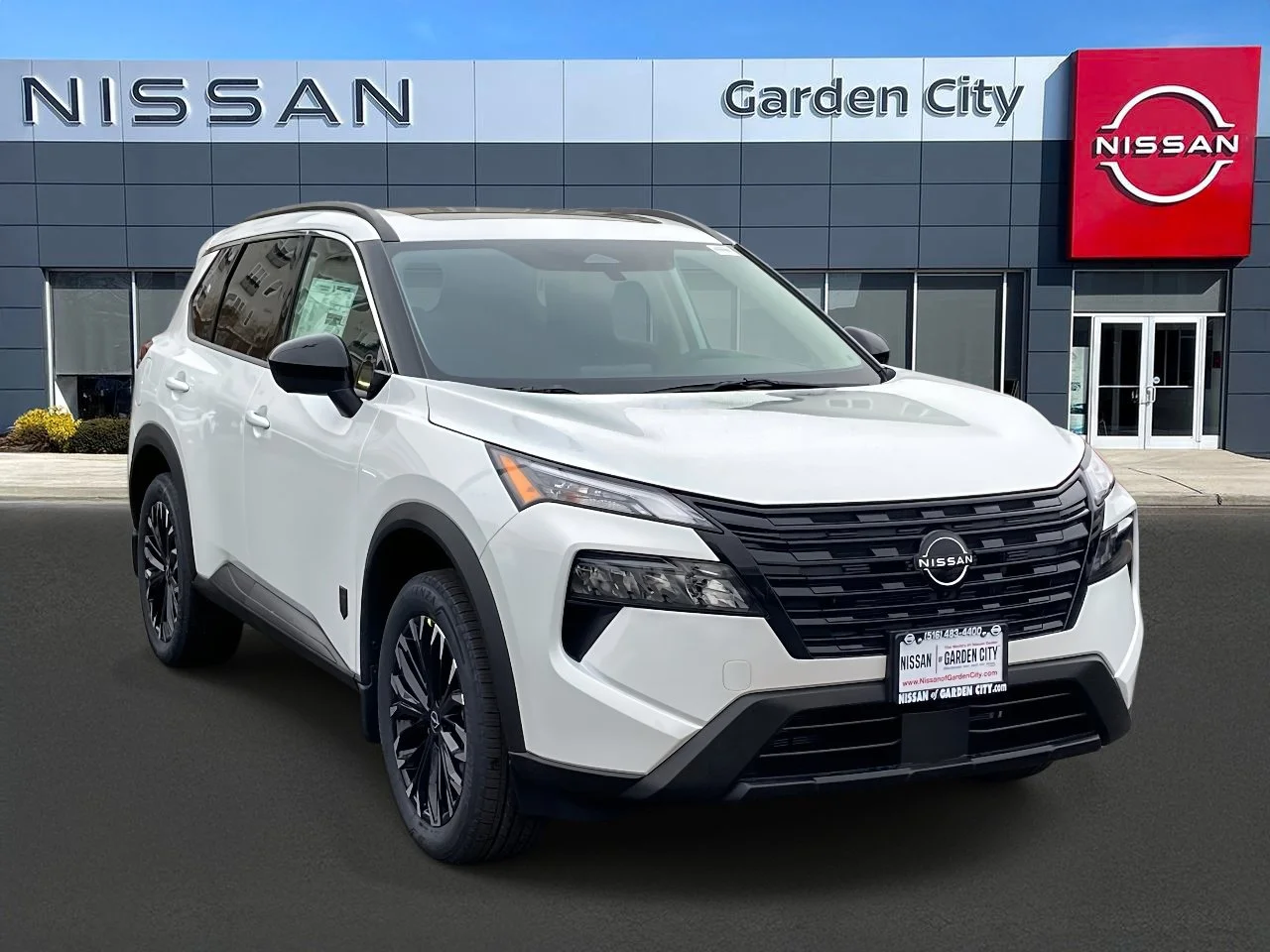 New 2026 Everest White Pearl Tricoat Nissan Dark Armor image 1