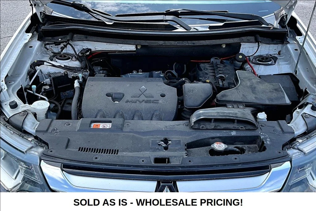 Used 2017  Mitsubishi  image 33