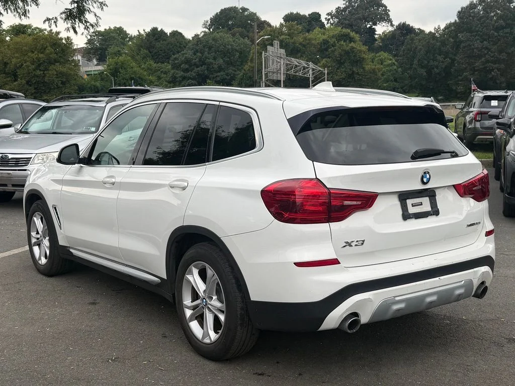 Used 2018 White BMW xDrive30i image 8