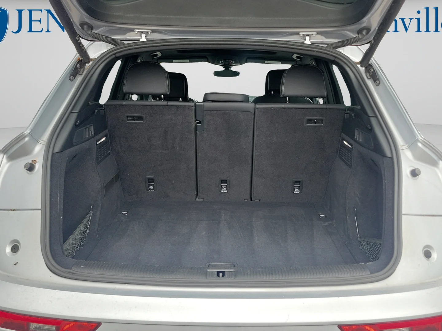 Used 2025 Silver Audi S line Premium image 9