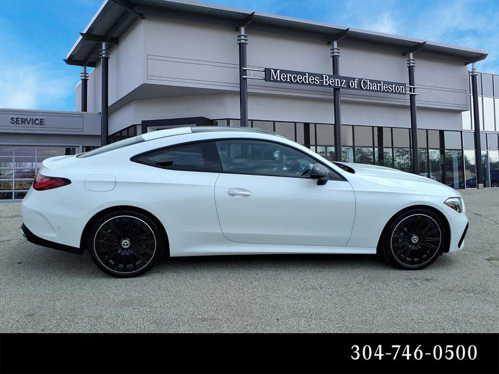 New 2026 MANUFAKTUR Moonlight White Metallic Mercedes-Benz CLE 300 image 2