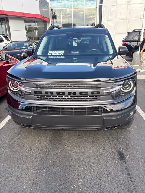 Used 2021 Shadow Black Ford Badlands image 2