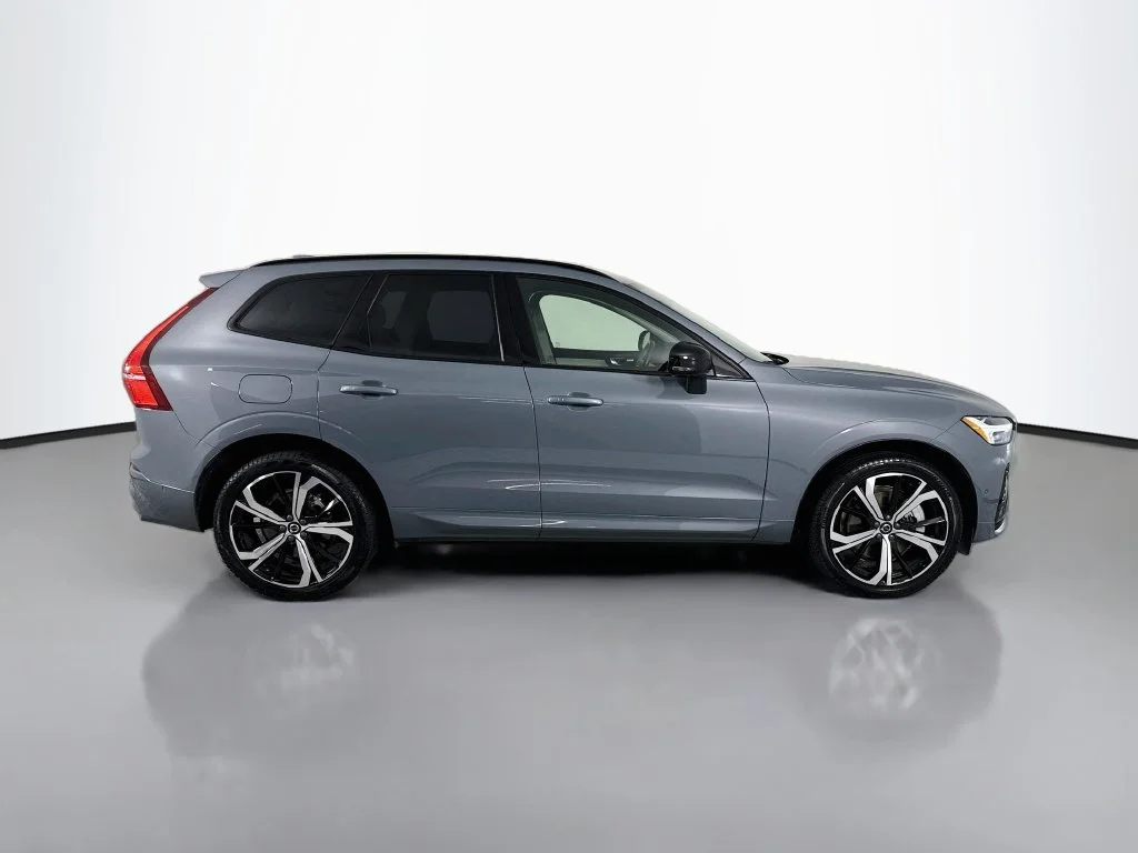 Certified Used 2024 Gray Metallic Volvo Ultimate image 8
