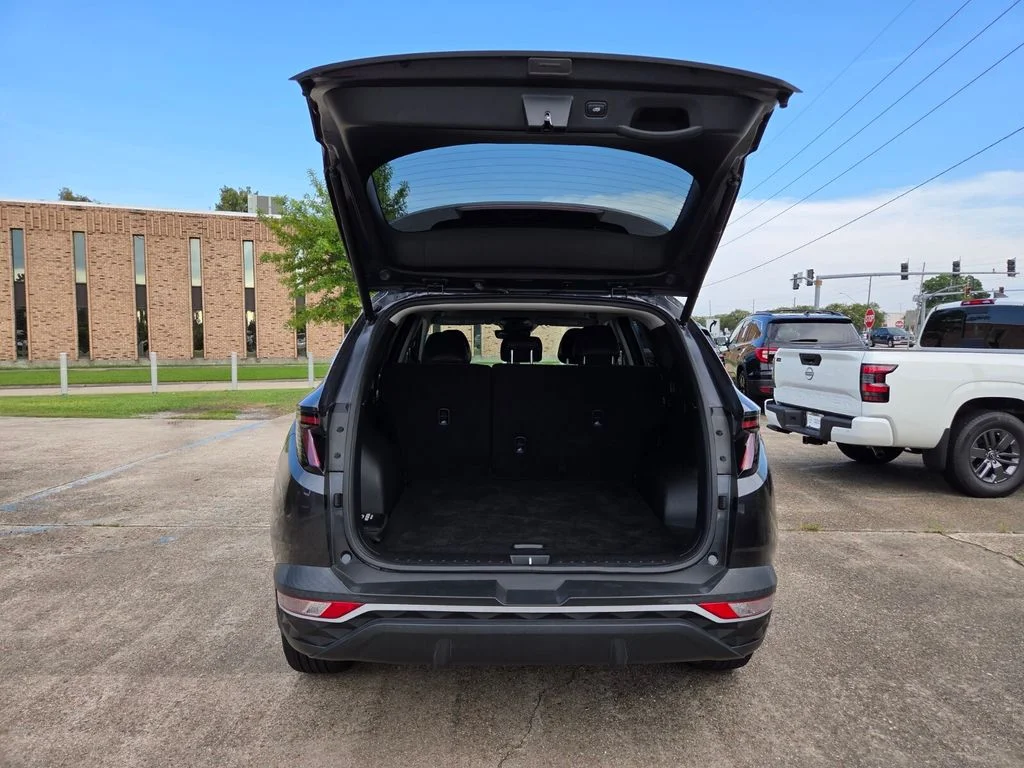 Used 2023 Gray Hyundai SEL image 28