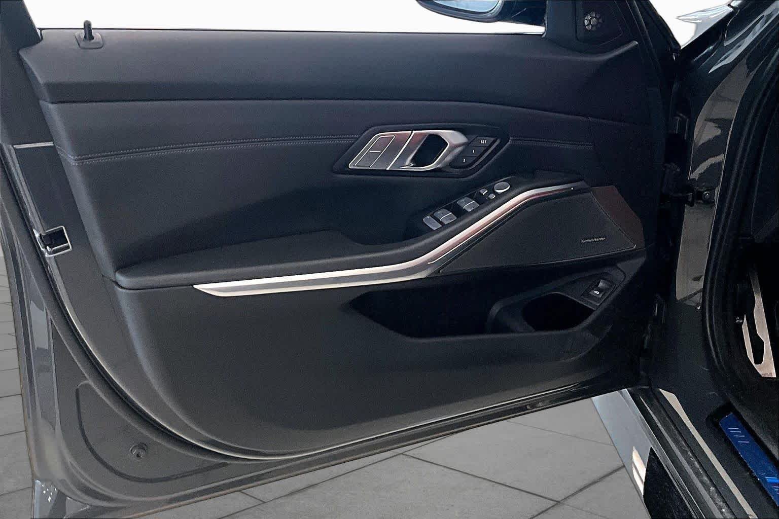 Used 2025 Dravit Grey Metallic BMW Competition image 21