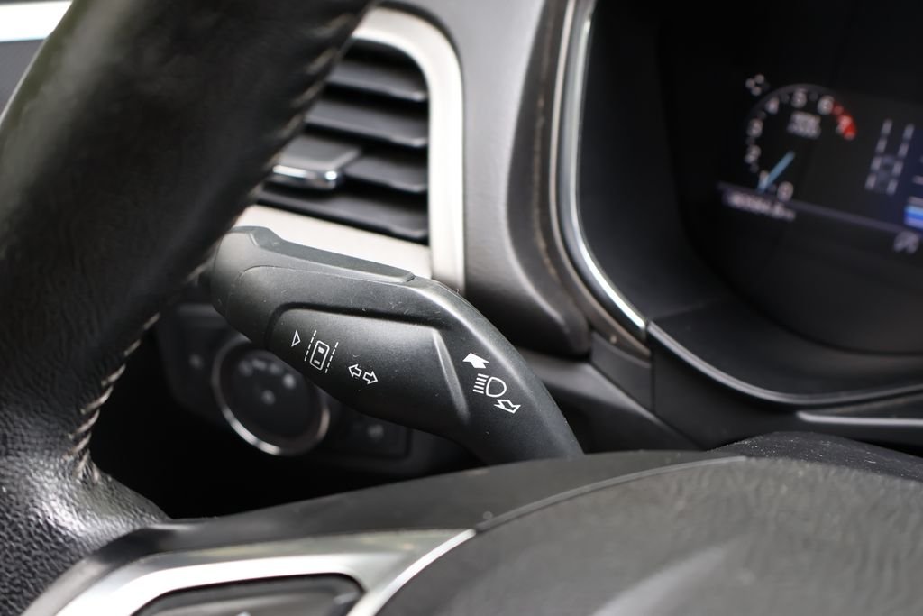 2020 Ford Fusion SE - Photo 24