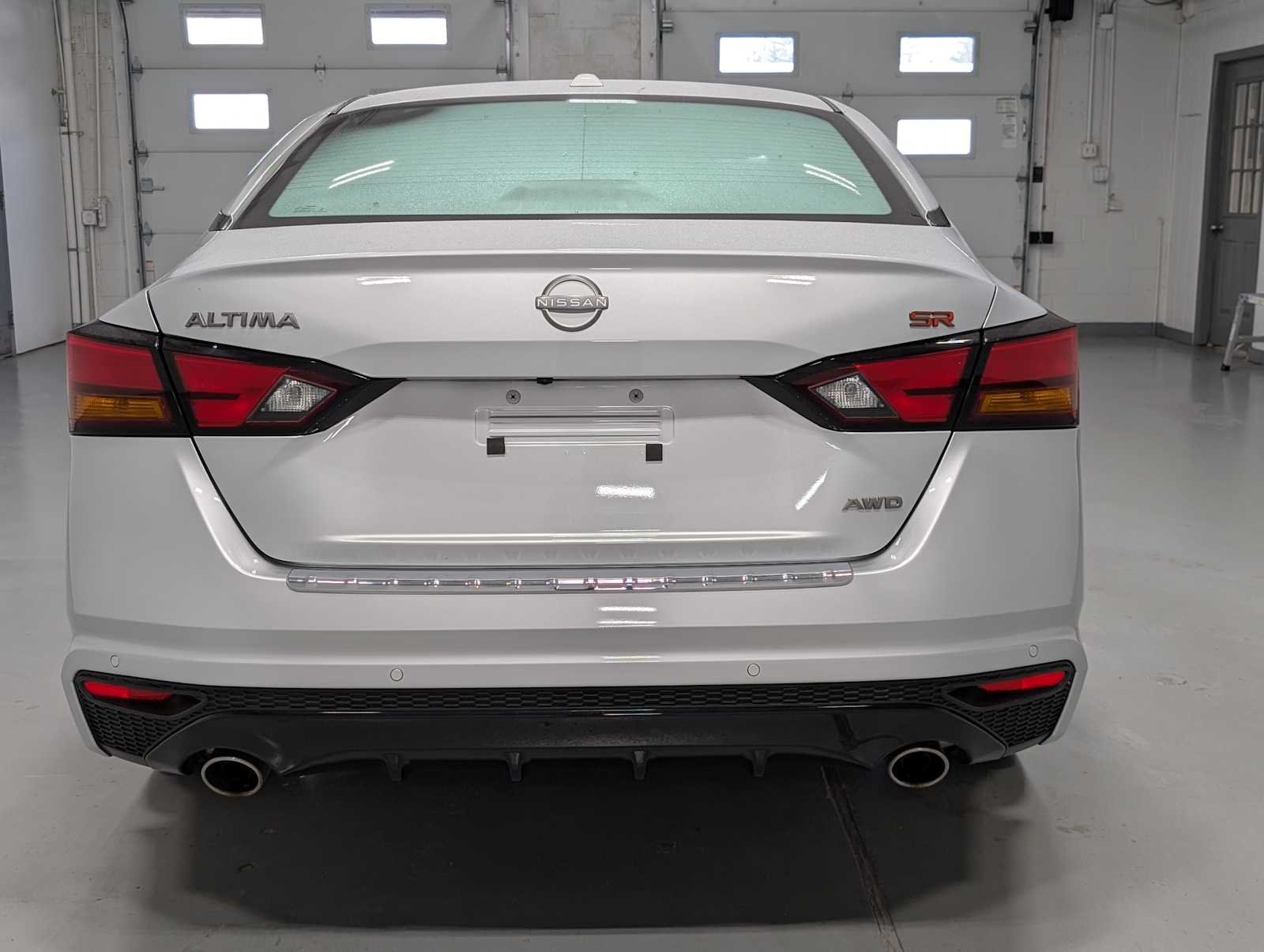Used 2023 Brilliant Silver Metallic Nissan 2.5 SR image 9