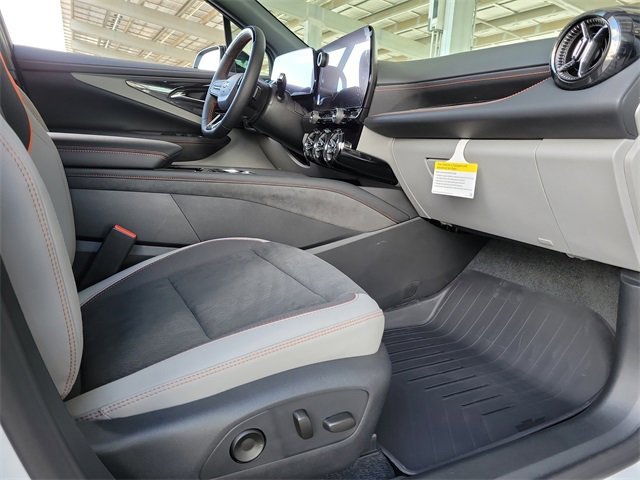 2026 Chevrolet Blazer EV SS - Photo 17