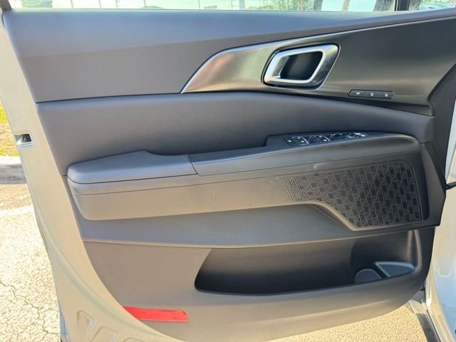 2025 Kia Carnival SX - Photo 17