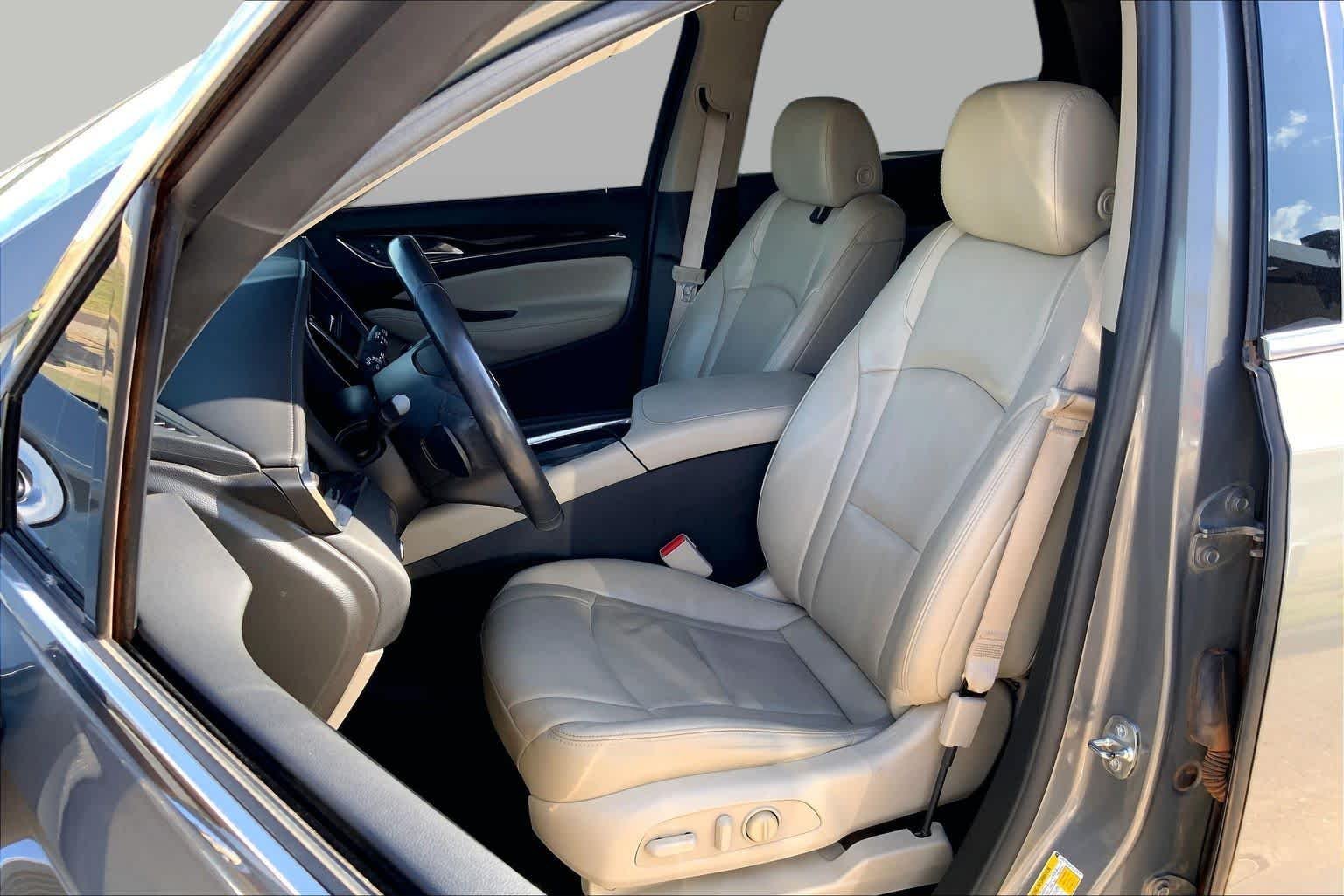 Used 2019 Pepperdust Metallic Buick Premium image 8