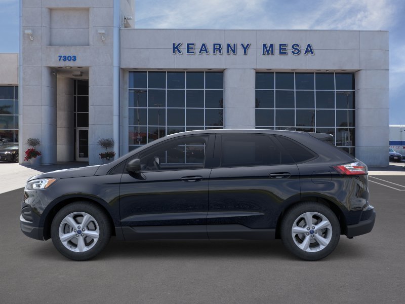 New 2024 Agate Black Metallic Ford SE image 30